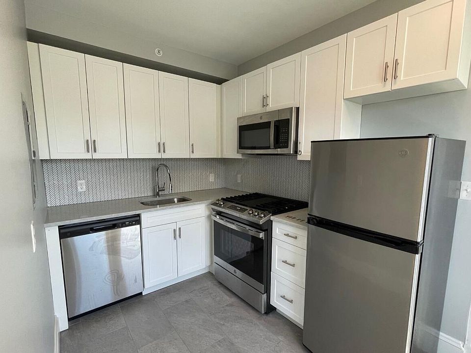 1st image of 243 Lafayette St #18