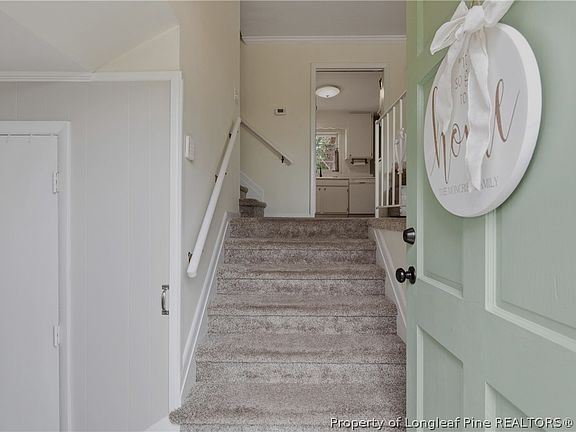 4th image of 2929 Skycrest Dr