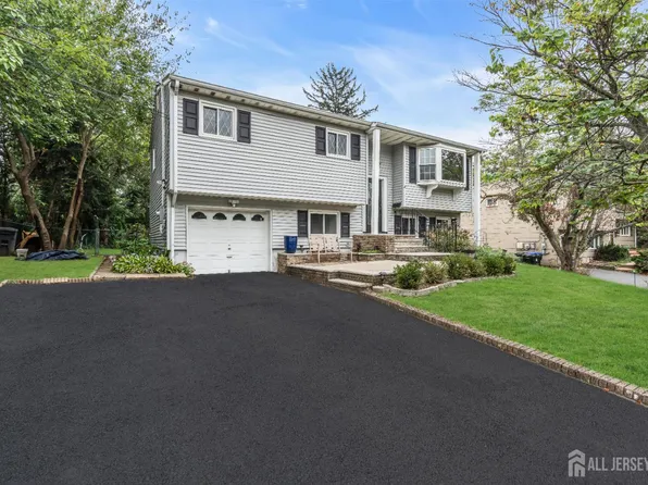 27 Bradford Rd, East Brunswick, NJ 08816