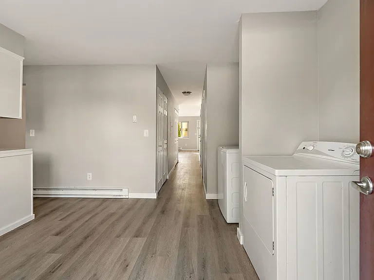 Brittany House Apartments — Photo 42