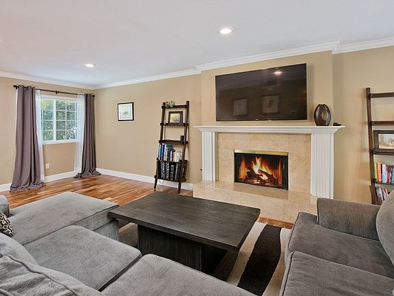 4th image of 6241 Pat Ave
