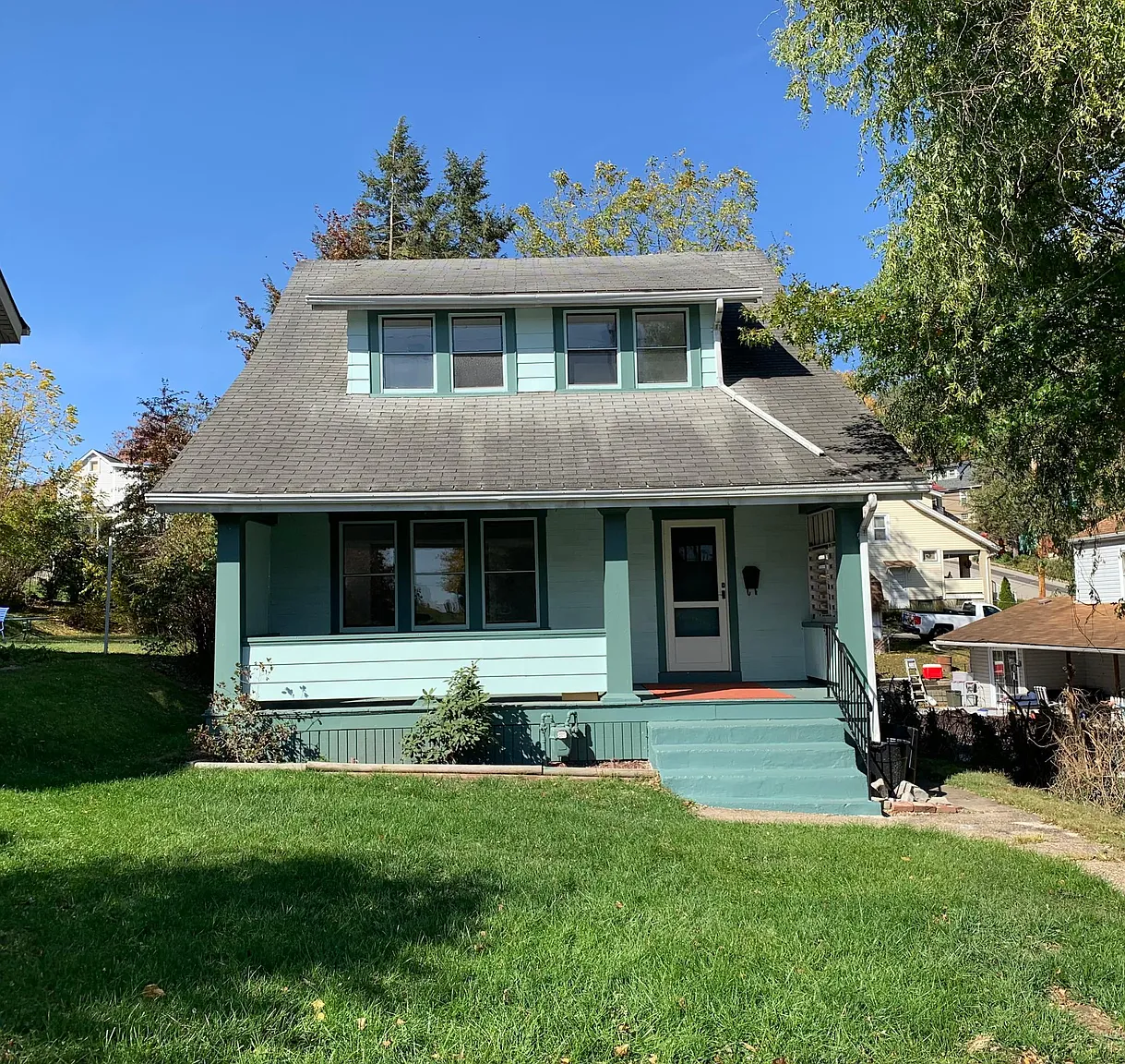 404 7th Ave photo 1