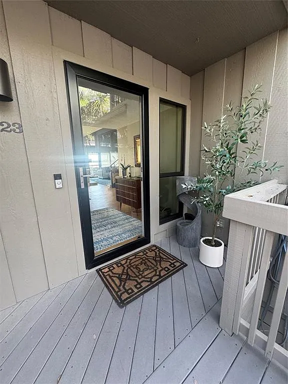 3 bed, 2.5 bath, 2260 sqft, $6,700 — Photo 3