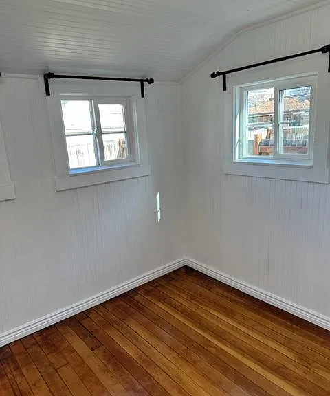 454 N Tuttle Ct — Photo 17