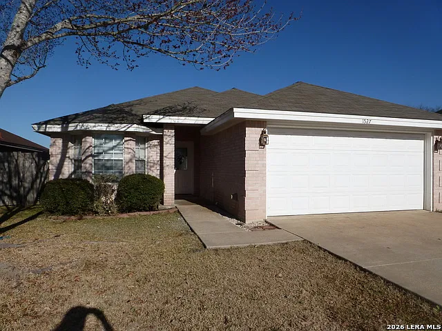 1527 Dustin Cade Dr