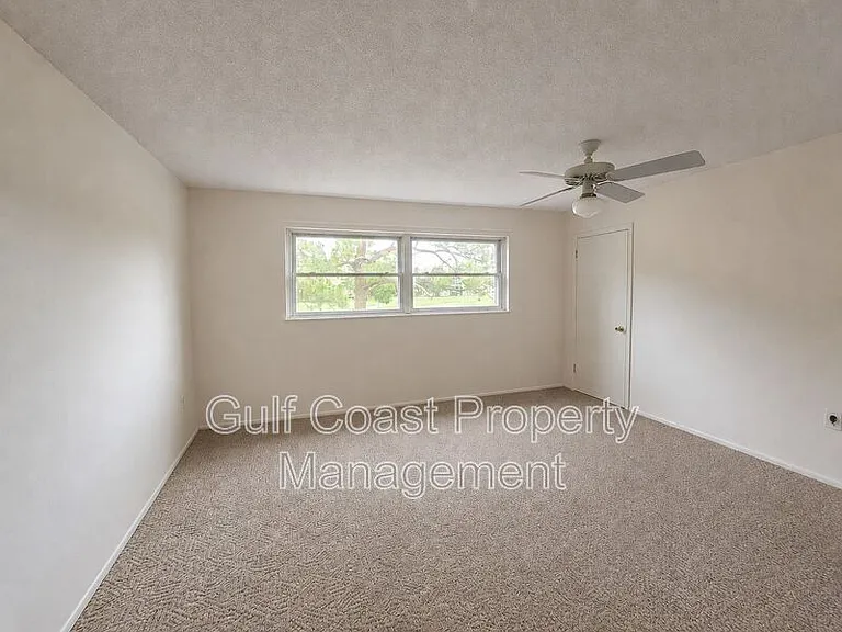 3680 Ironwood Cir #202L — Photo 6