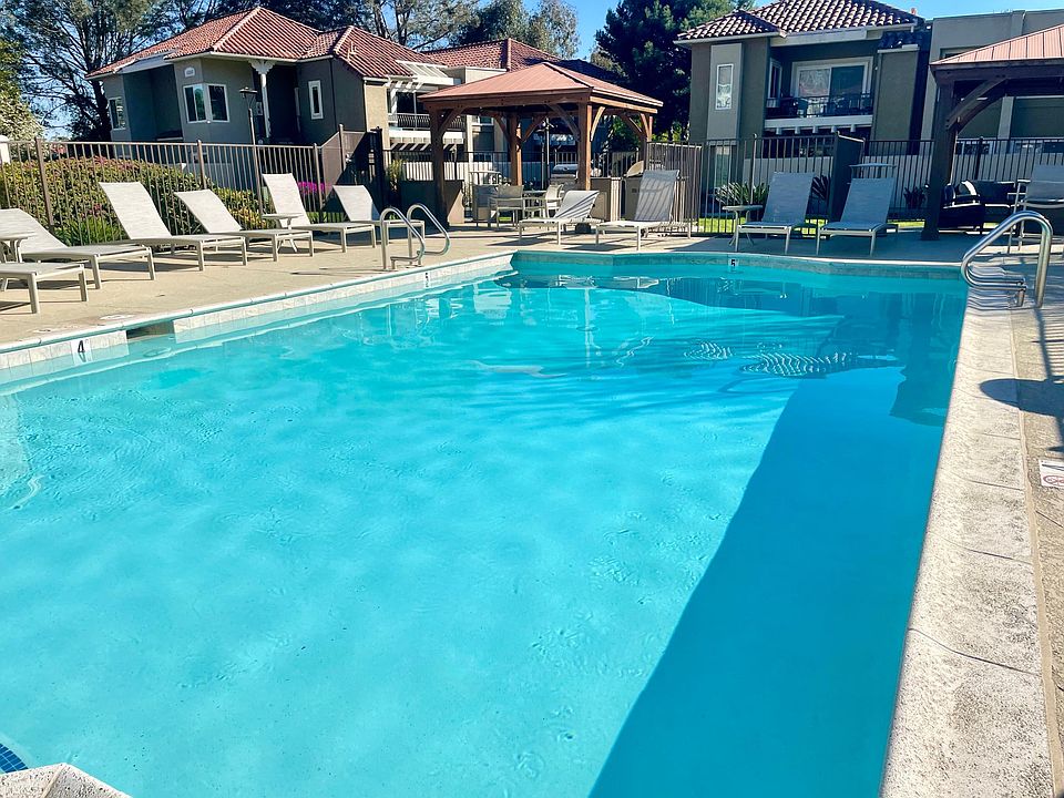 Bella Del Mar Apartments 14031 Mango Dr Del Mar CA Zillow