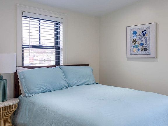 5th image of 7.9 Dearborn St #3
