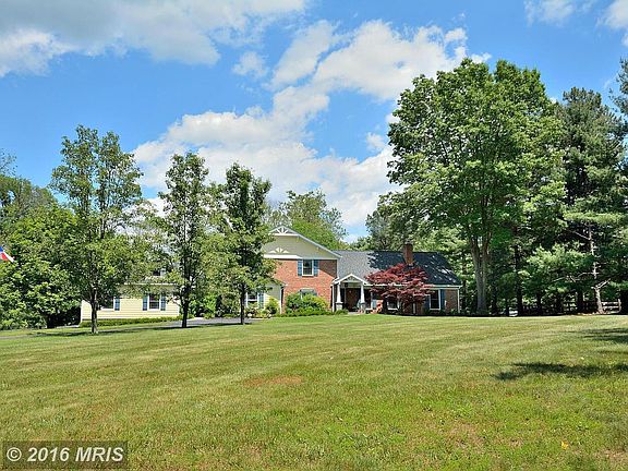 2nd image of 701 Kentland Dr
