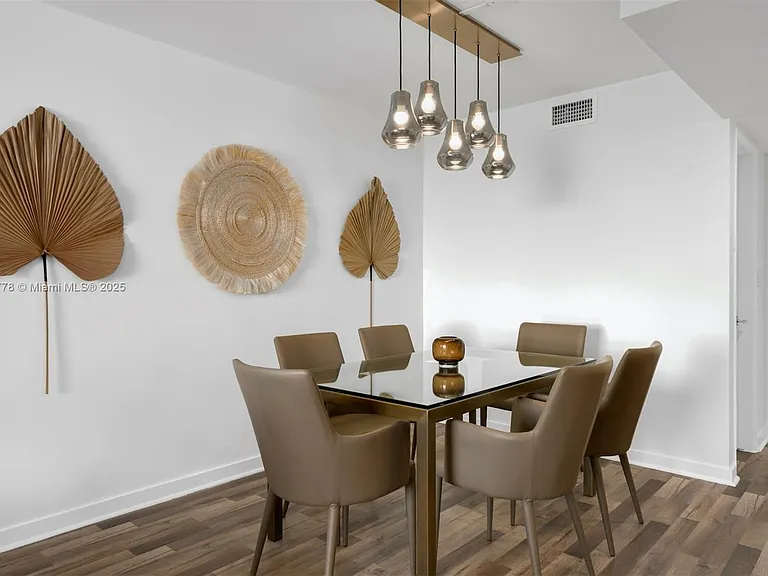 1800 Sunset Harbour Dr #1208 — Photo 6