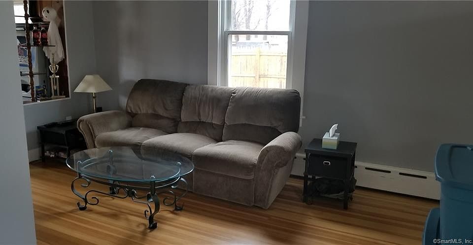 2nd image of 36 High St