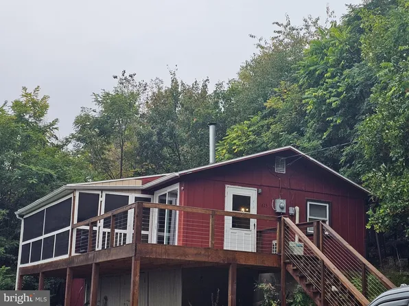 615 Short Mountain Ln, Hedgesville, WV 25427
