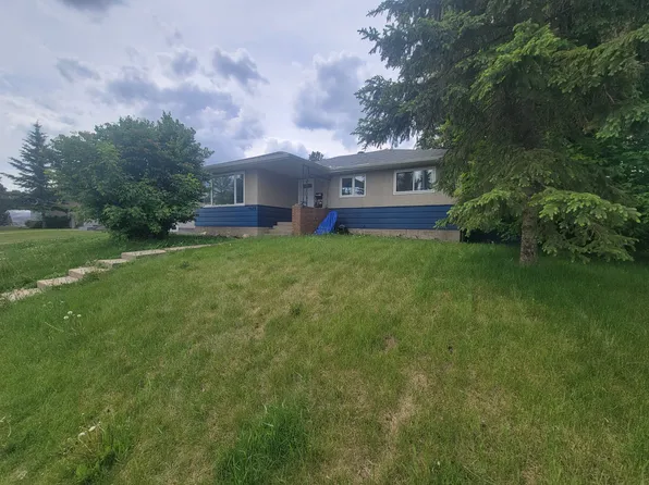 9620 75th St NW, Edmonton, AB T6C 2H9