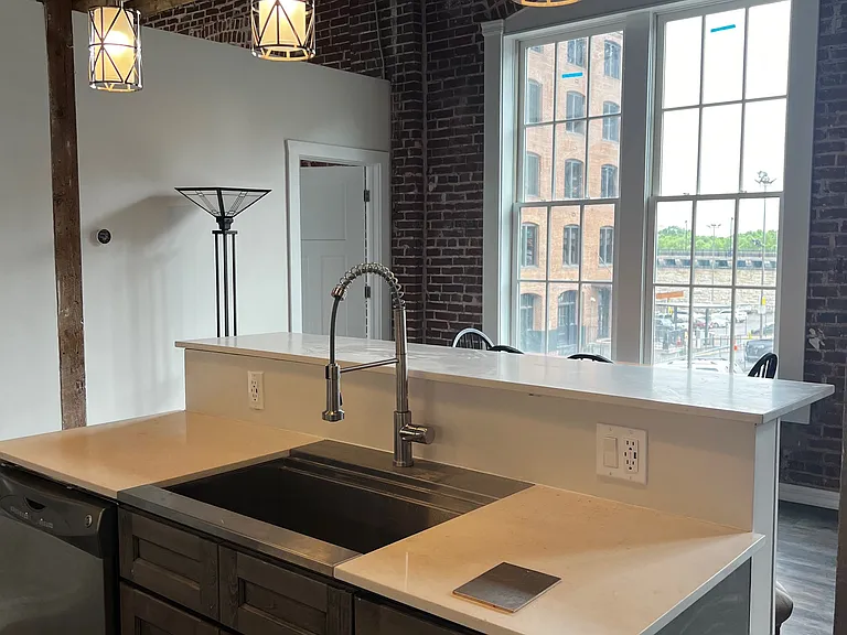 212 Morgan St #A — Photo 8
