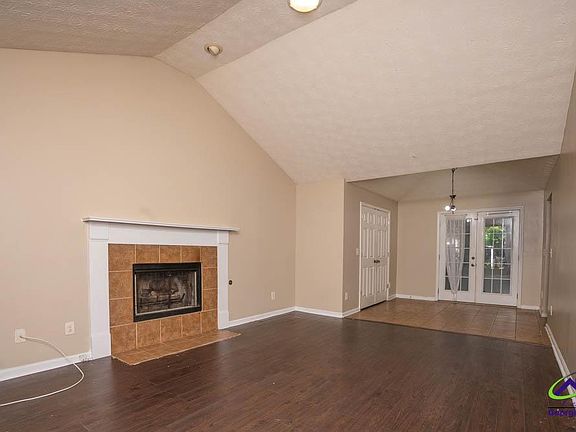 3rd image of 669 Wilderness Dr