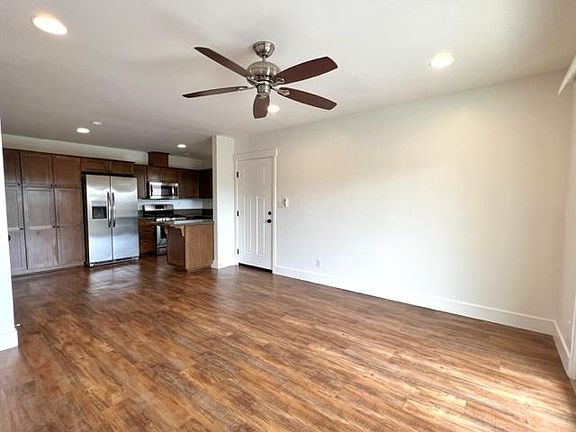 5th image of 3606 State St #7
