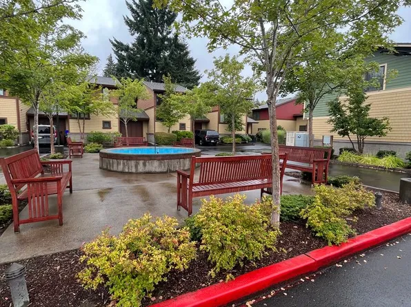 1445 Perdue Loop, Eugene, OR 97401