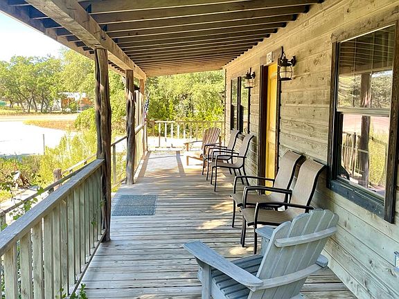 3rd image of 1034 S Highway 83