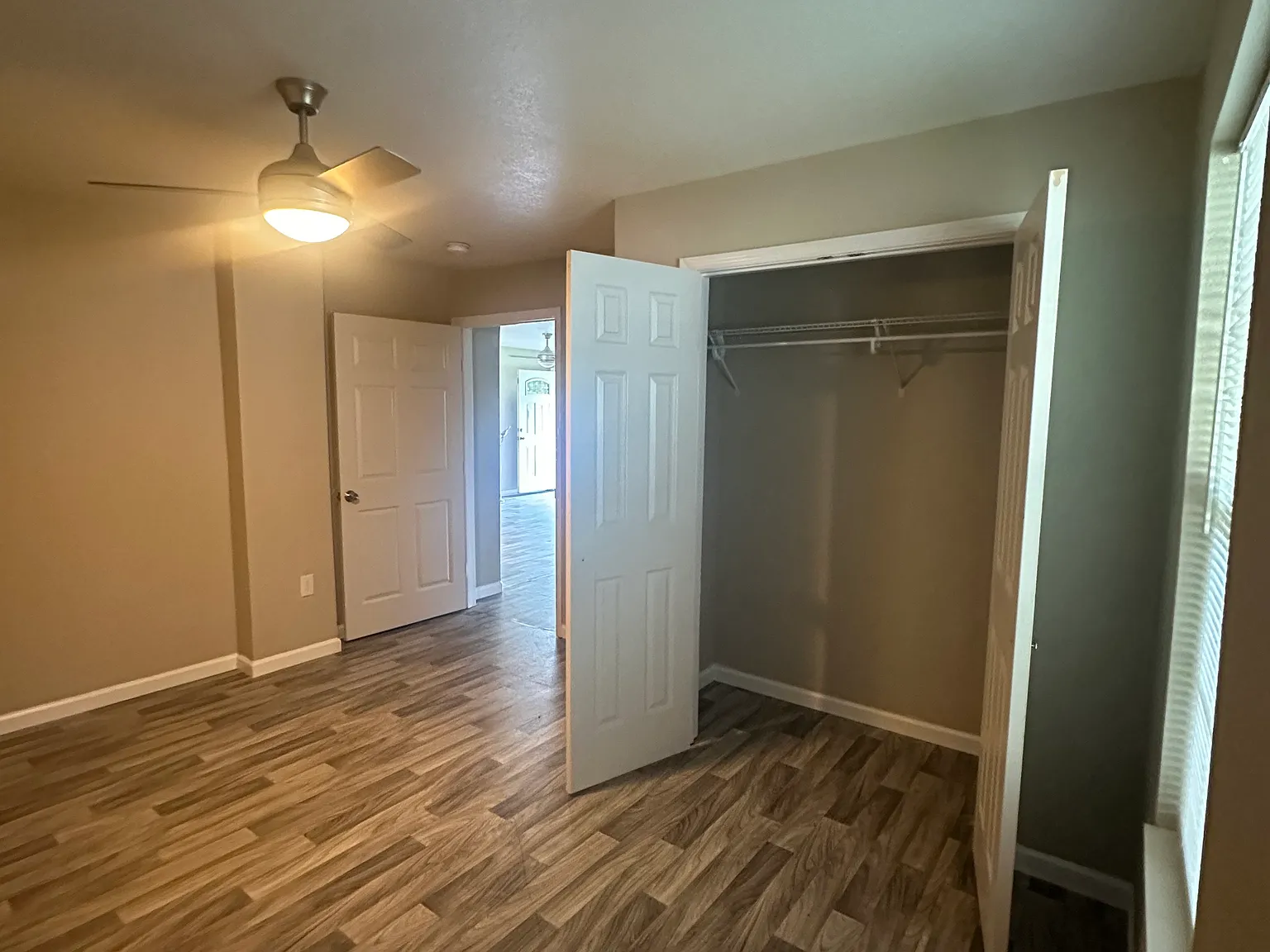 2 bed, 840 sqft, $2,000 — Photo 2