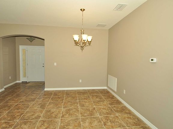 5618 Aaron Ct