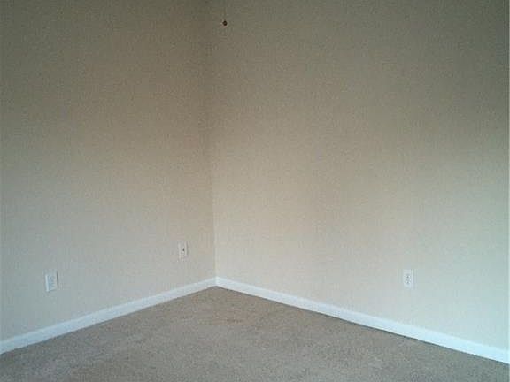 5th image of 1217 Avondale Ln