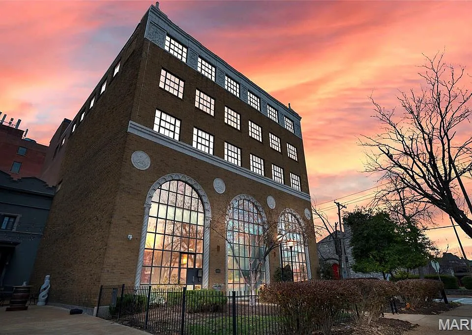 4901 Washington Blvd #4B