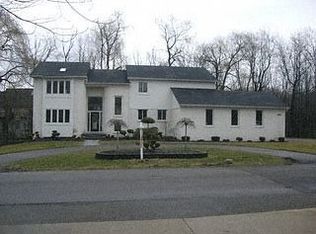 5611 Linton St, West Bloomfield, MI