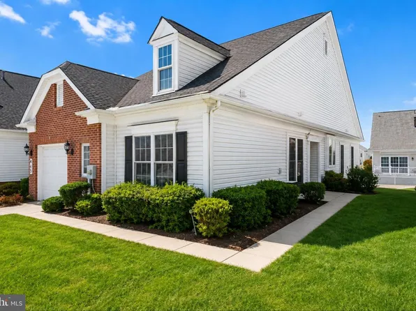 413 Clubside Dr #299, Taneytown, MD 21787
