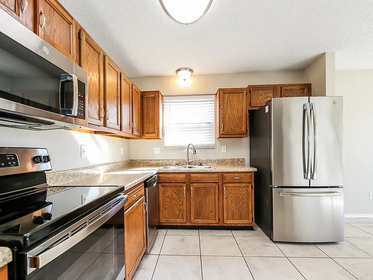 881 Jackson Rd — Photo 8