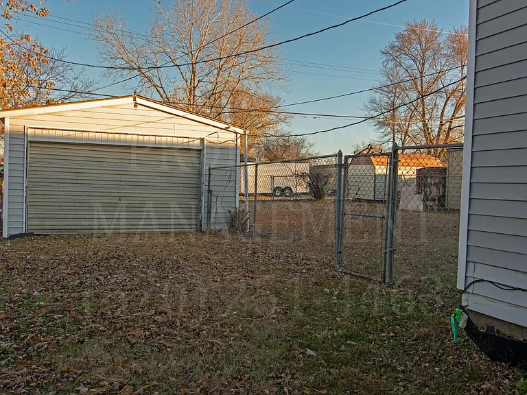 1418 Velma Dr — Photo 7