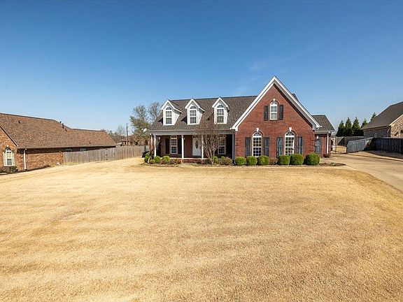 2nd image of 168 Clementine Rd