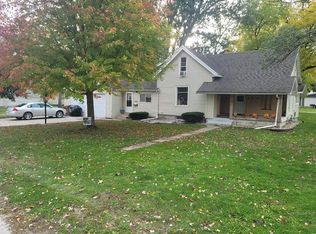 340 Farnham Ave, Farnhamville, IA 50538