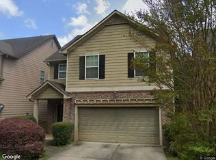 5688 Grande River Rd, College Park, GA 30349