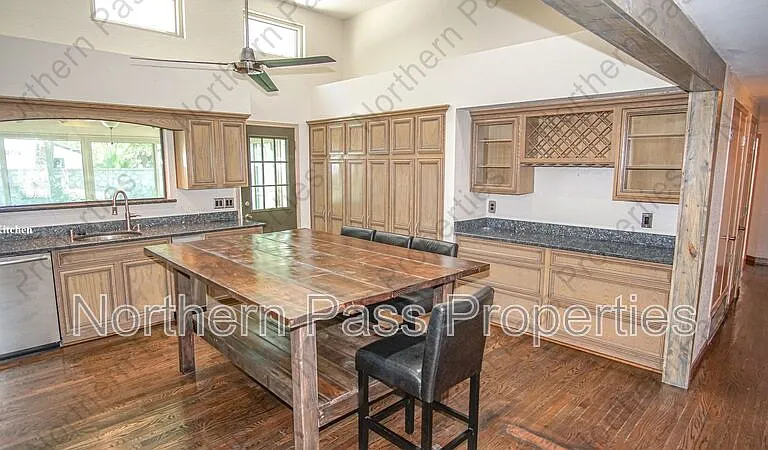 612 Willow Glen Dr — Photo 14