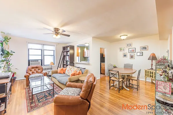 Sold by Modern Spaces | media 1