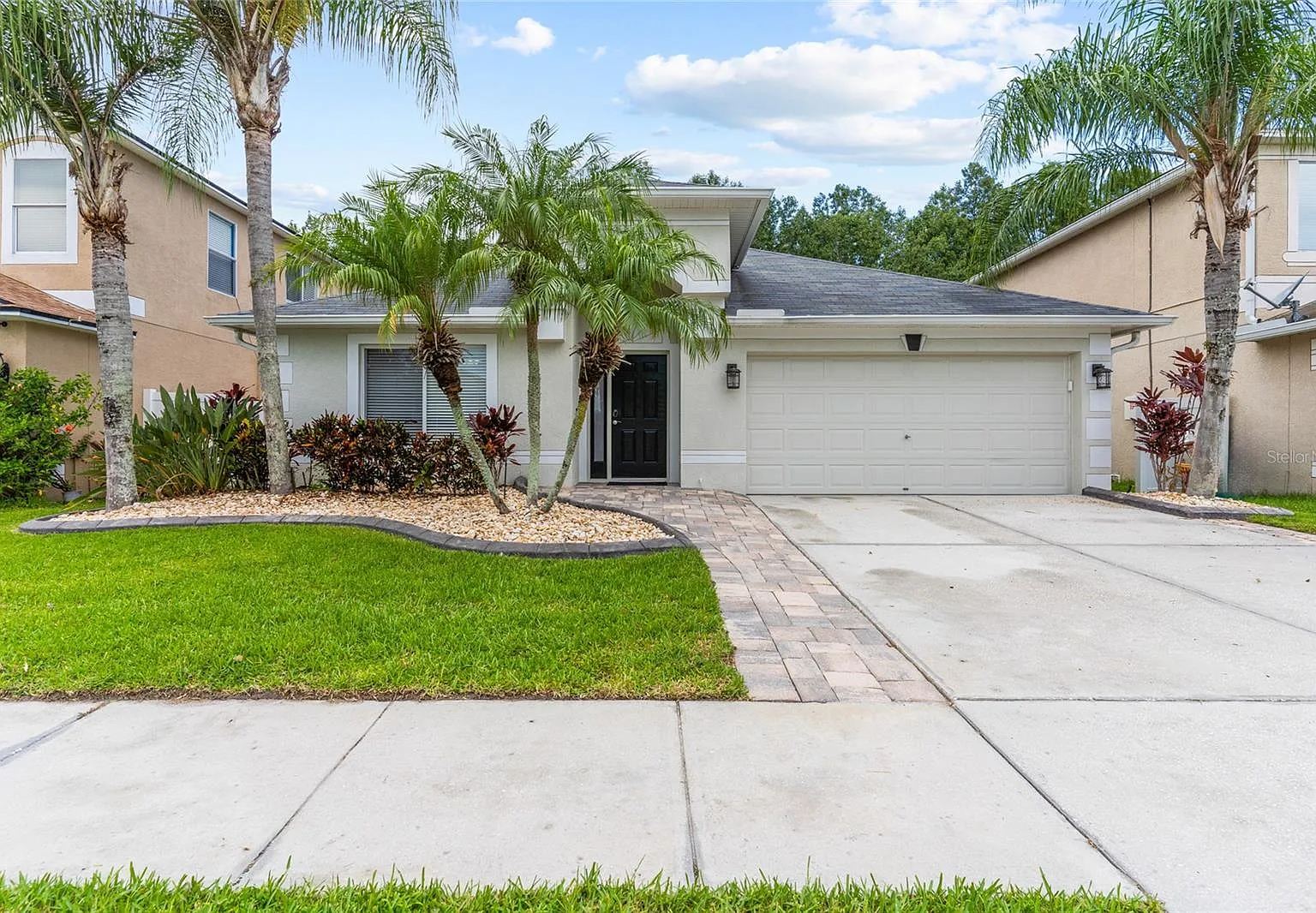 3 bed, 2064 sqft, $2,700 — Photo 3