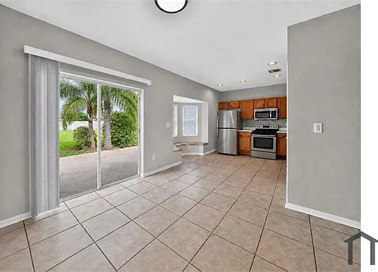 6641 Cambridge Park Dr — Photo 10