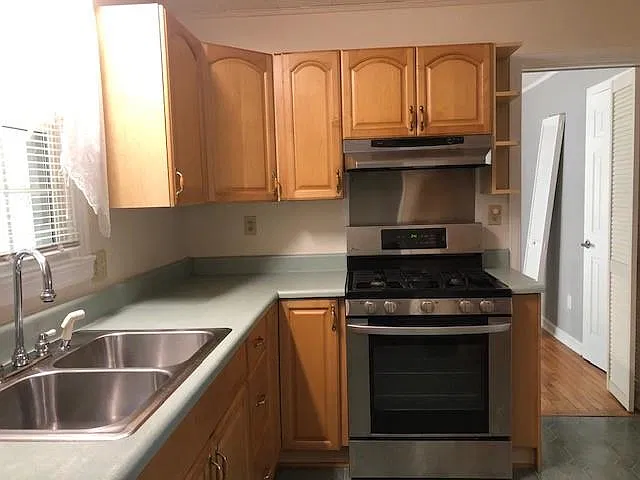 3 bed, 2.0 bath, 1250 sqft, $1,350 — Photo 3