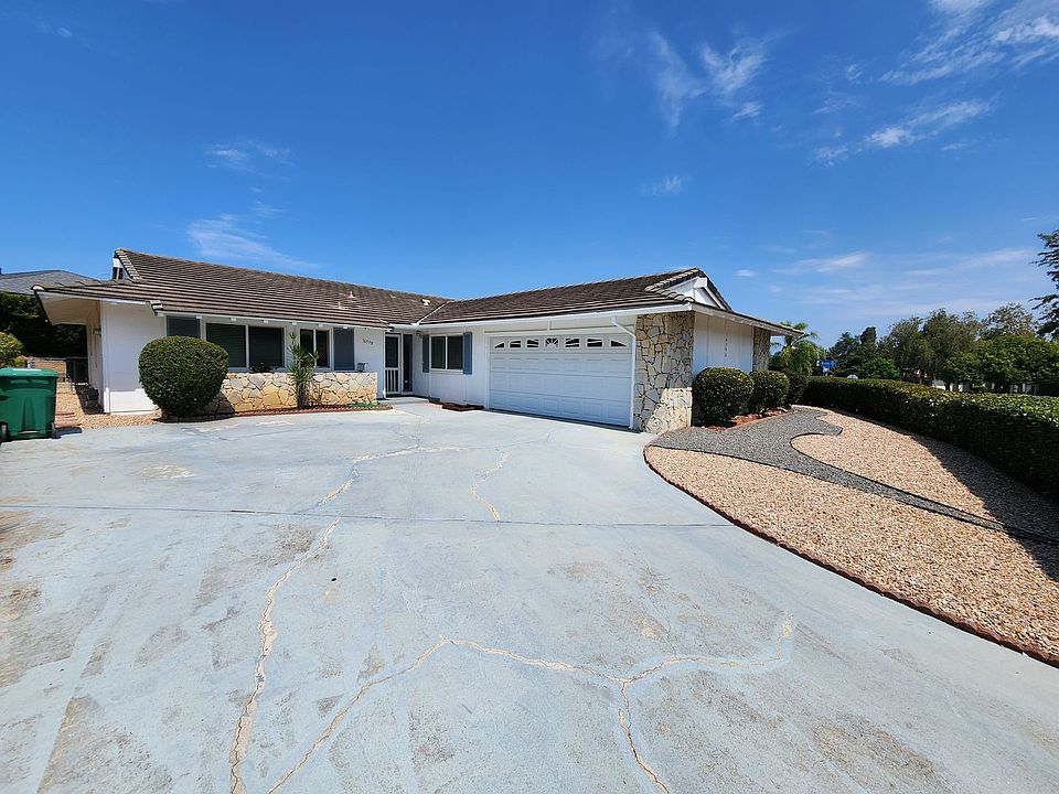 1st image of 16598 Bernardo Oaks Dr