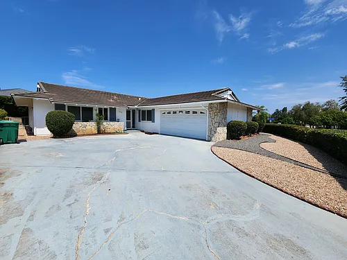 16598 Bernardo Oaks Dr Photo 1