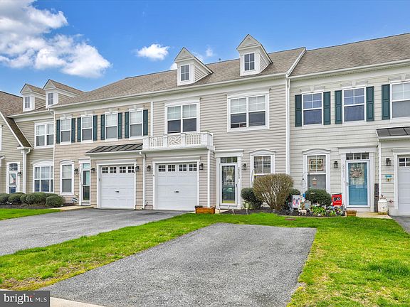 3rd image of 29609 Cobblestone Way