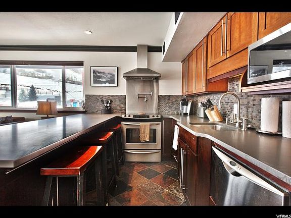 4th image of 1401 Lowell Ave #28
