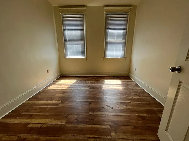 1620 V St SE #1 — Photo 10