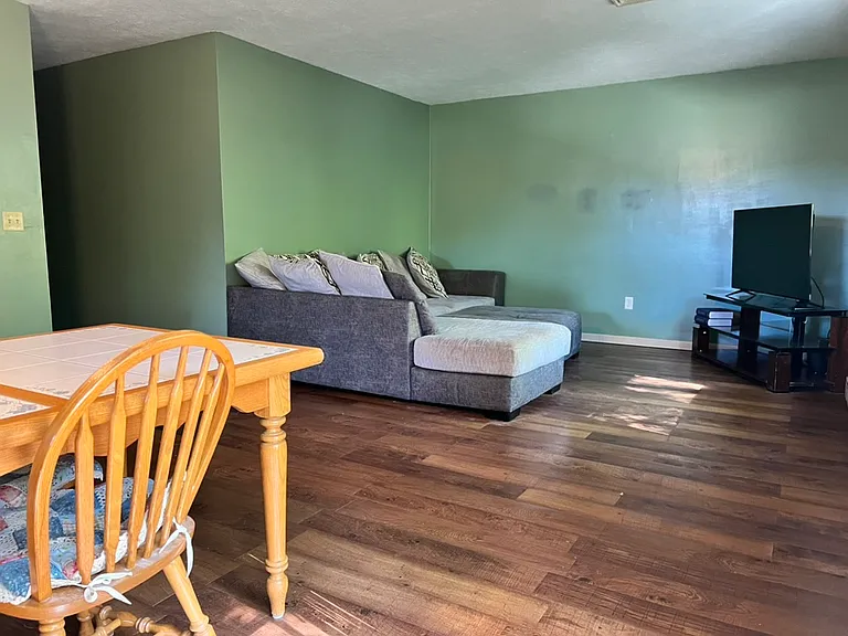 5976 Sodom Hutchings Rd #B — Photo 3