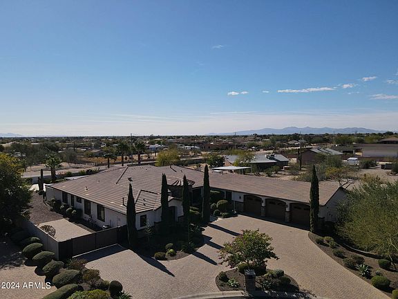 3rd image of 8489 W PARK VIEW Court