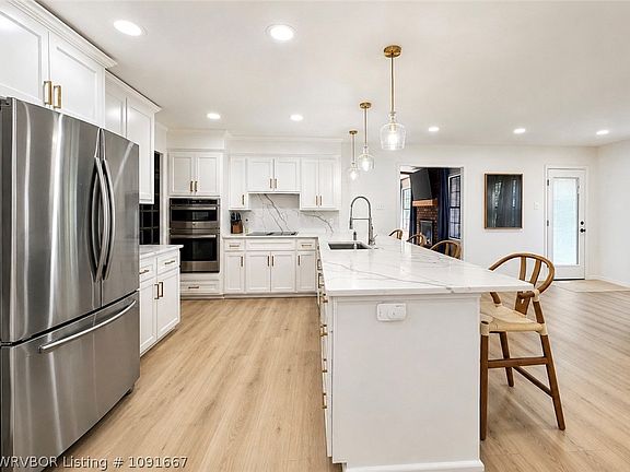 5th image of 3606 Southview Dr