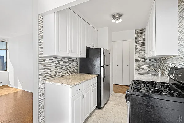 Sold by Halstead Real Estate | media 6