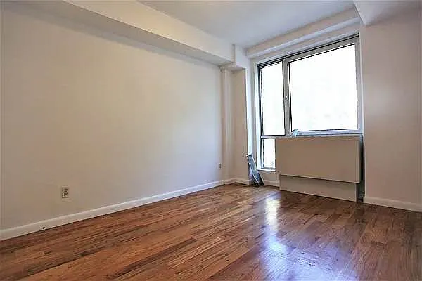 Rented by Metropolitan Property Group | media 32