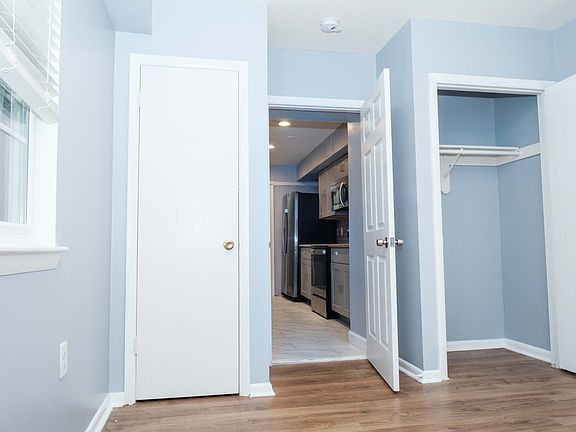 2nd bedroom closet