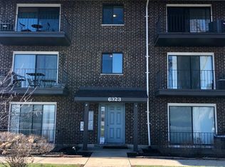 6323 175th St APT 3W, Tinley Park, IL 60477